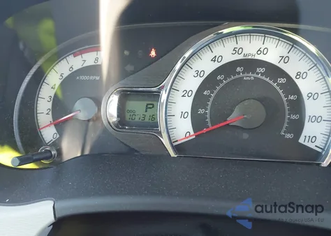 2013 Toyota Sienna Se 8 Passenger z USA, uszkodzony, nr VIN 5TDXK3DC0DS351704